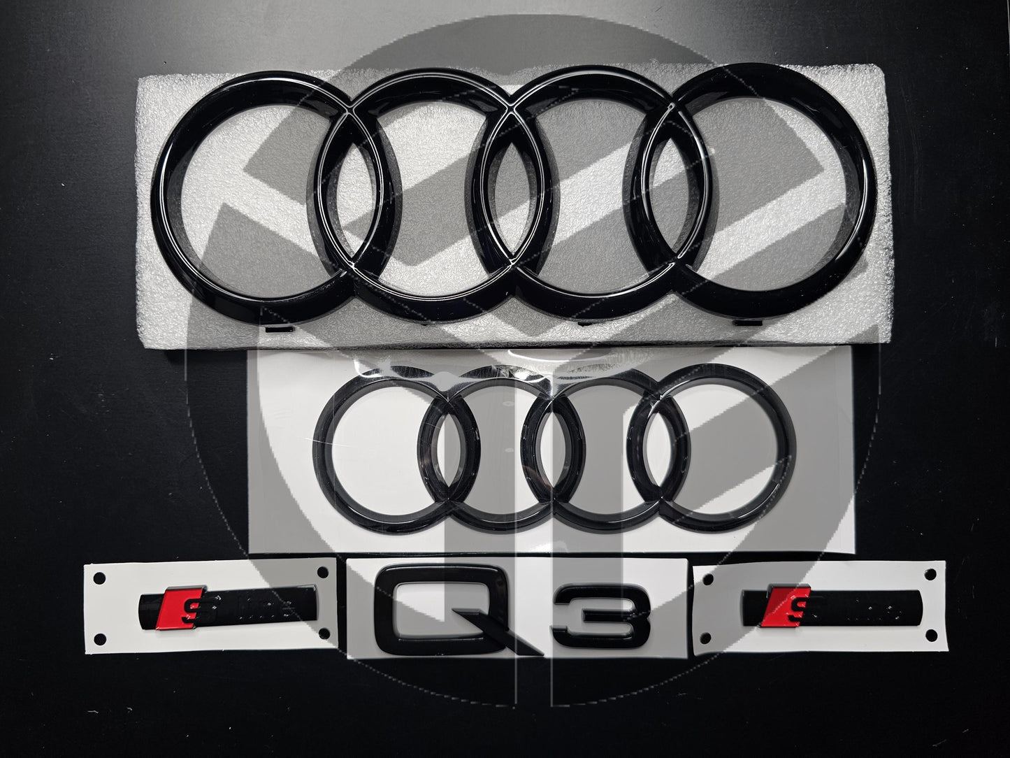 Audi Q3 2016-2018 Gloss Black Badges Grille/Boot/Fender Full Set 2 X S-Line