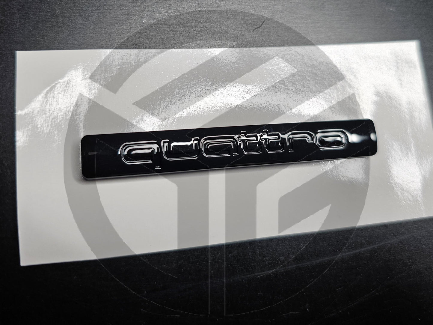 Audi Quattro (7.2cm) Version Gloss Black Badge Decal Boot Grille A3 A4 A5 A6 A7 Q2 Q3 Q4 Q5 Q7 Q8