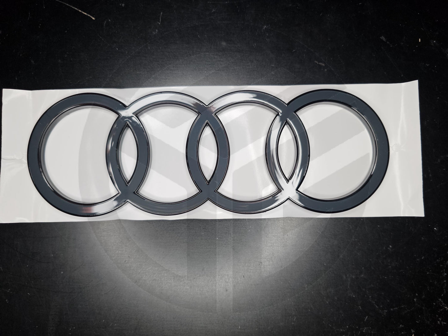 New 2025+ Audi Q3 Rear Boot/Trunk/Tailgate Logo Badge Rings Emblem Black/Grey
